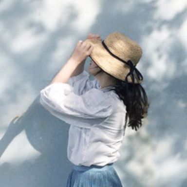 岩倉しおり:写真